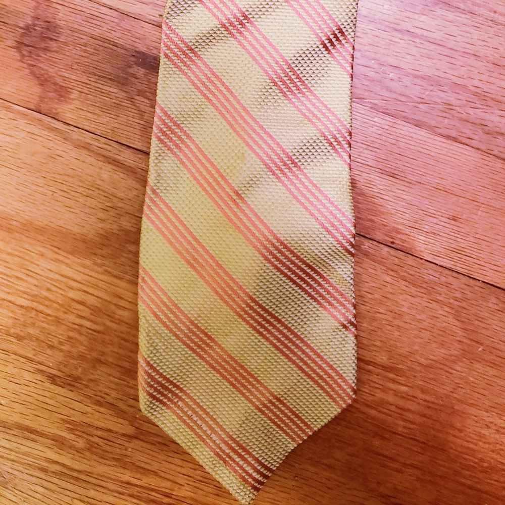 Kenneth Gardon 100% silk tie 👍